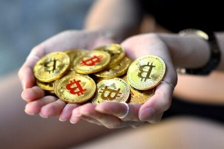 Stable Coins: The Unwavering Beacon in the Turbulent Sea of Cryptocurrencies Stable Coins: The Unwavering Beacon in the Turbulent Sea of Cryptocurrencies